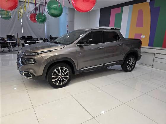 FIAT TORO 2.0 16V TURBO DIESEL VOLCANO 4WD AT9